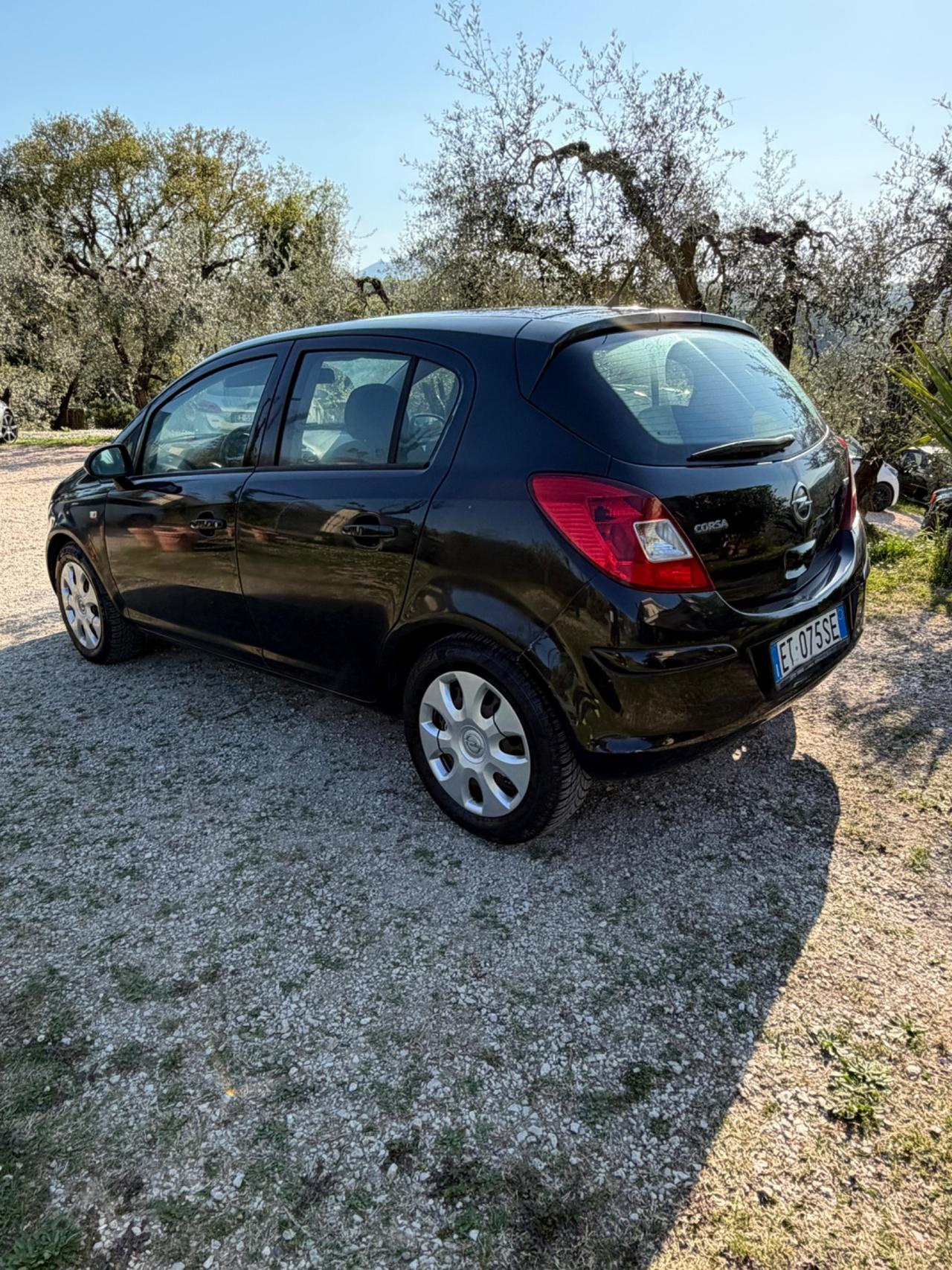 Opel Corsa 1.3 CDTI 75 cv
