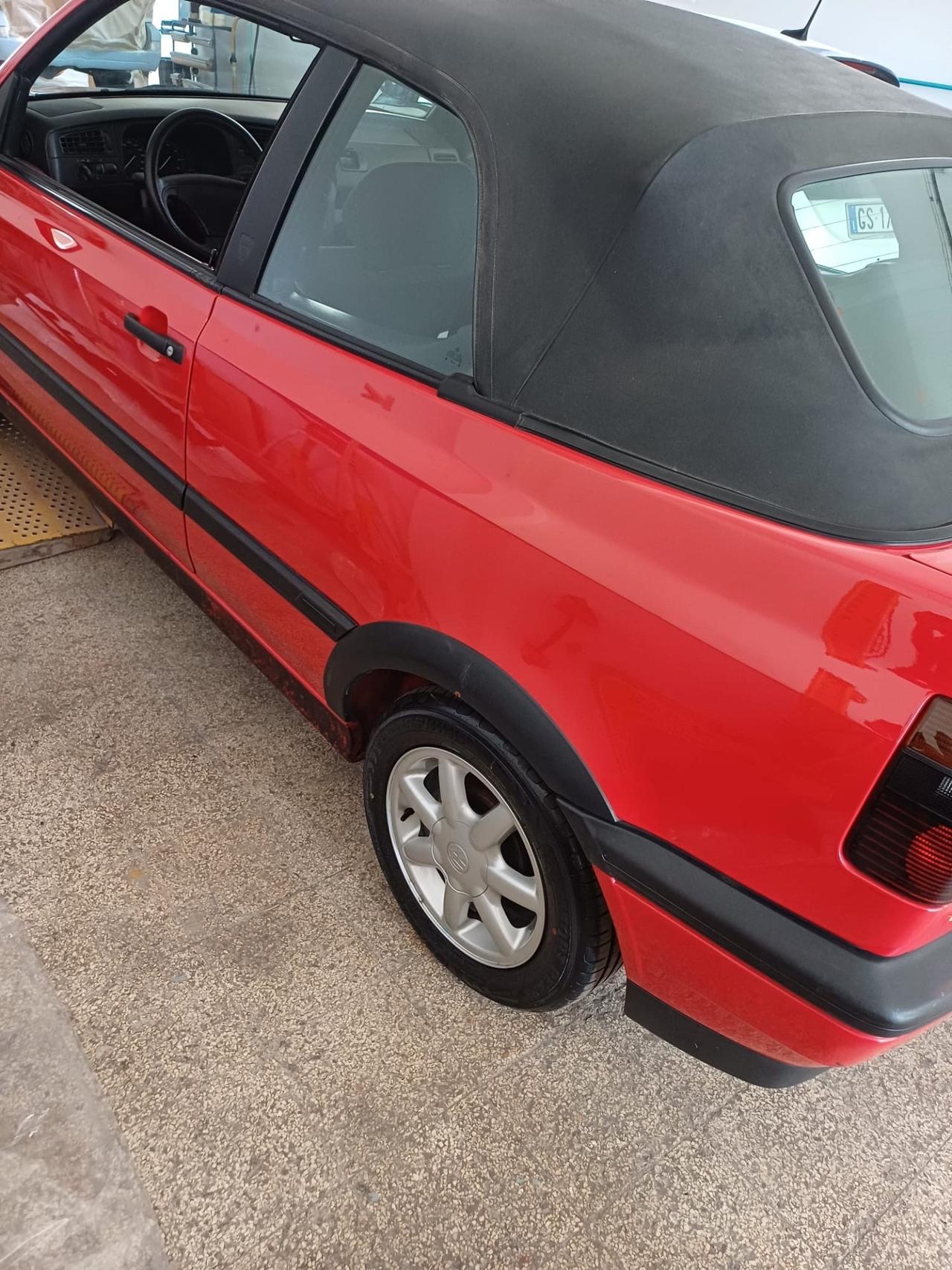 Volkswagen Golf Cabriolet 1.8 cat (75 CV) Basic