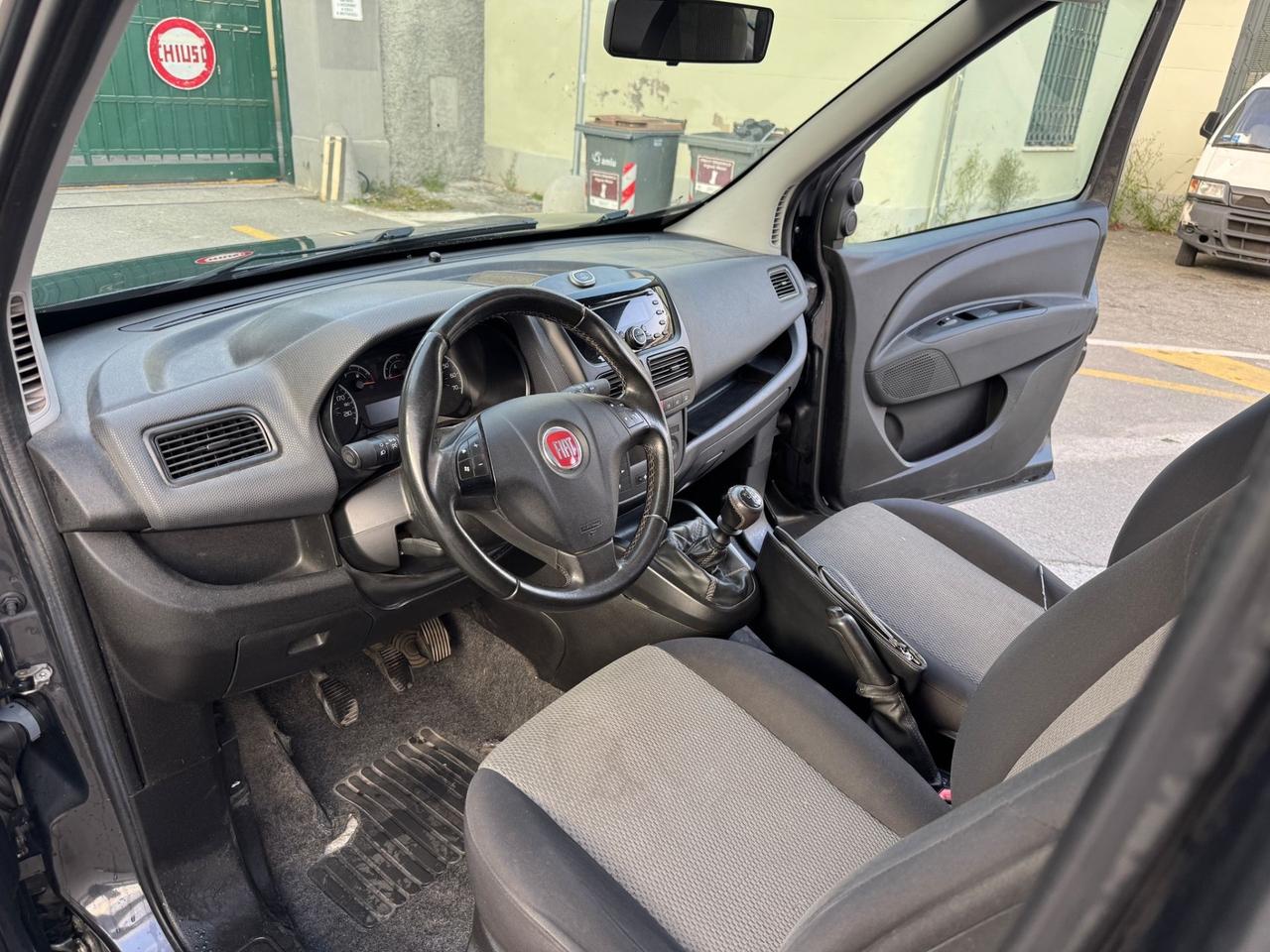 Fiat Doblò 2.0mjt 135cv Emotion - 2013