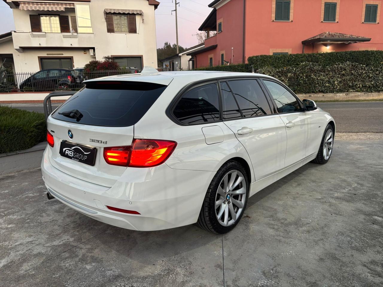 Bmw 320 320d xDrive Modern