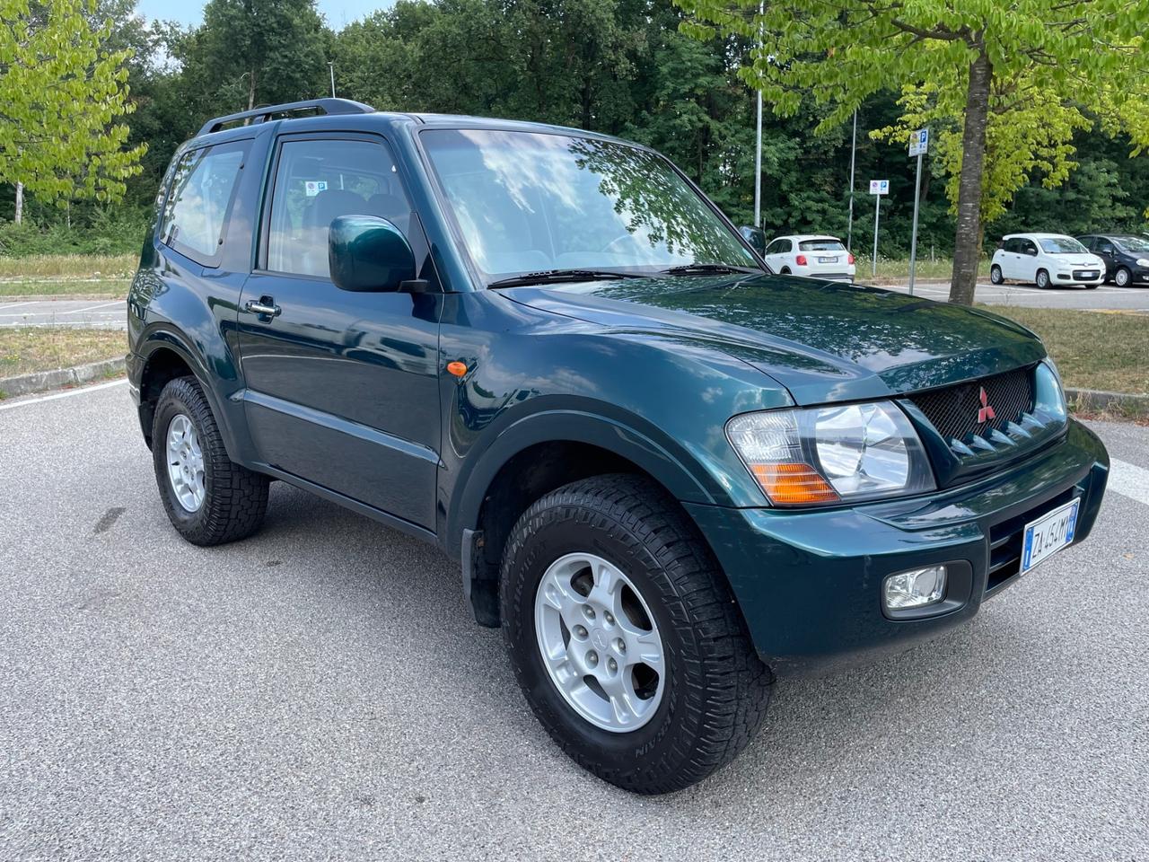 Mitsubishi Pajero 3.2 16V DI-D 3p. GLX ( 4X4 )