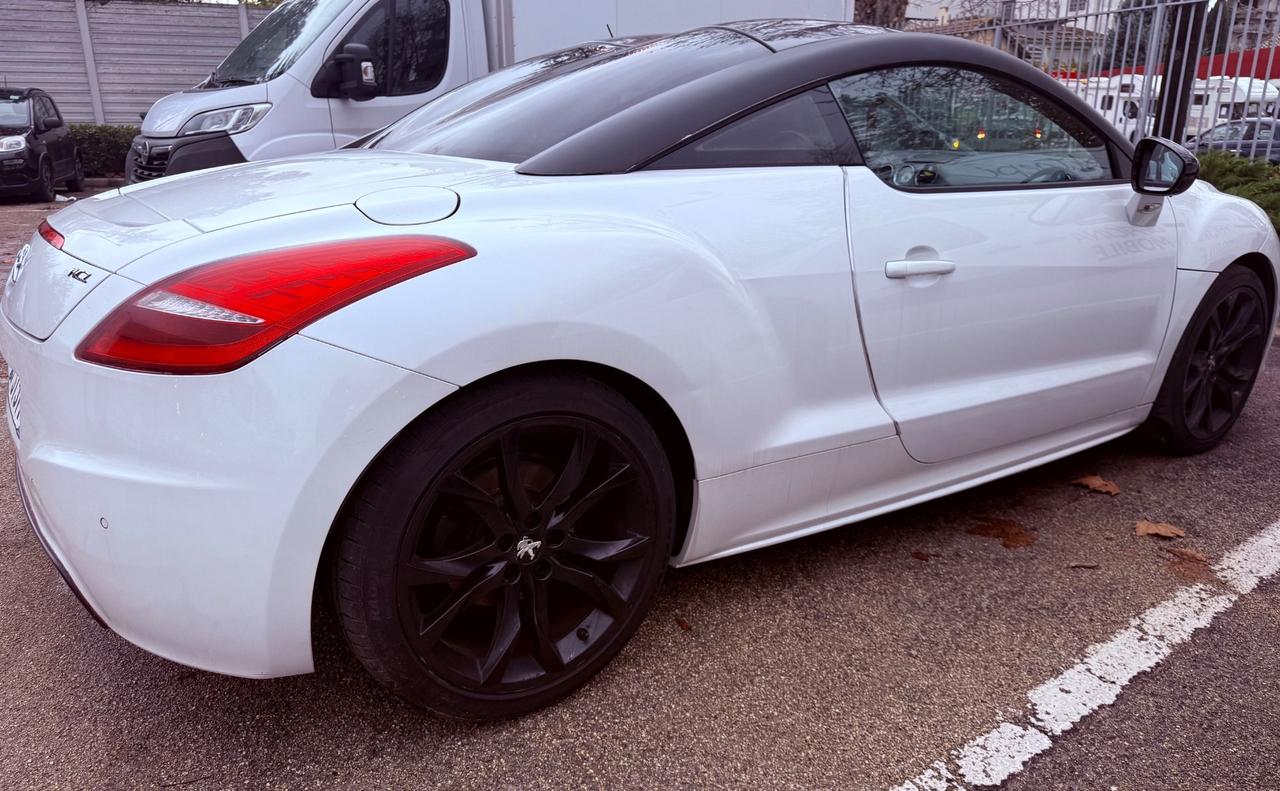 Peugeot RCZ 2.0 HDi 163CV Black Yearling-2010-