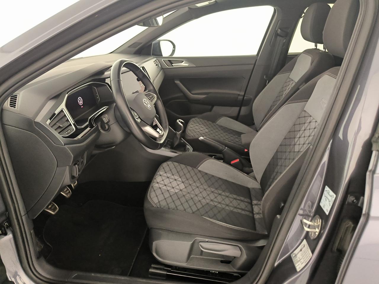 Volkswagen Taigo 1.0 tsi r-line 115cv