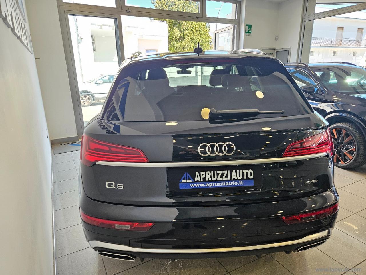 AUDI Q5 40 TDI 204CV qu. S tr. S line