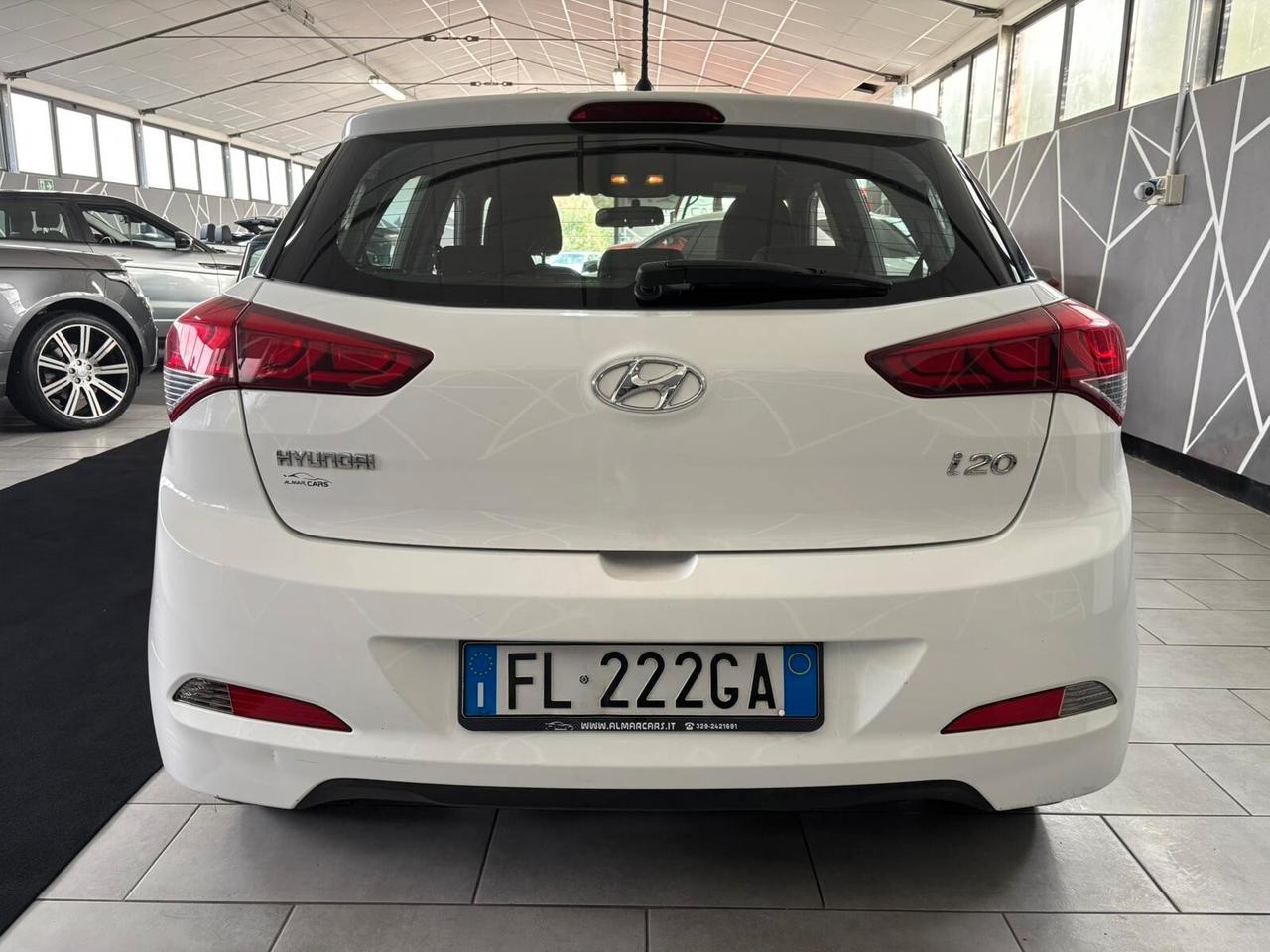 Hyundai i20 1.2 5 porte Blackline NEOPATENTATI