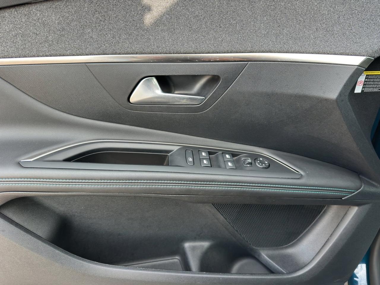 Peugeot 3008 BlueHDi 130 S&S EAT8 Allure