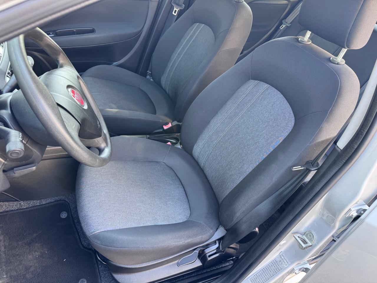 Fiat Punto 1.2 8V 5 porte neopaten garanzia 12 mesi