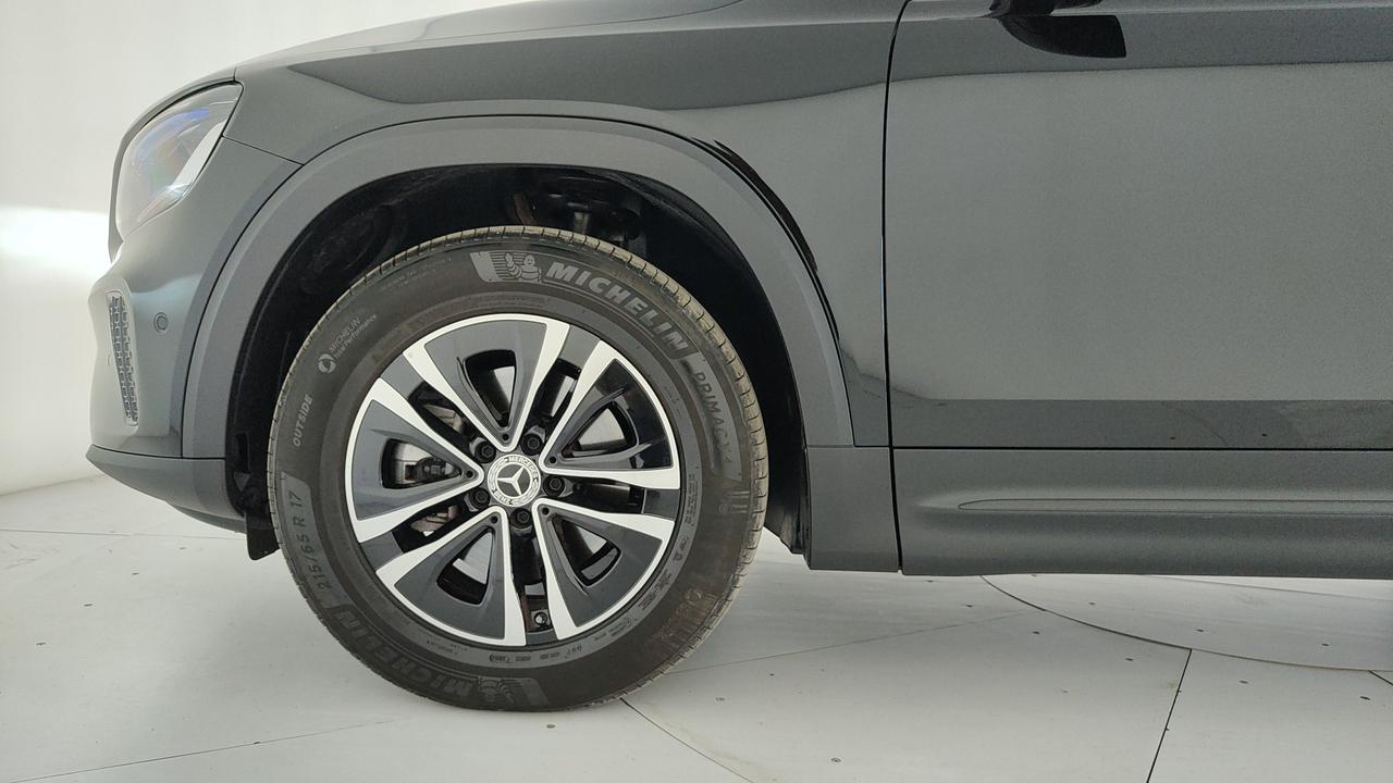 Mercedes-Benz GLB 180 d Advanced auto