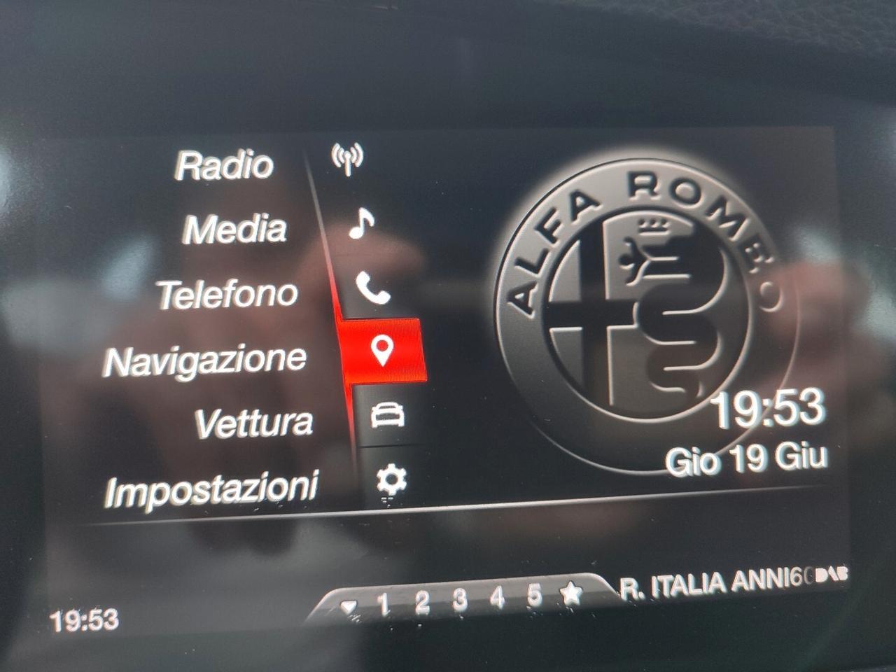 Alfa Romeo Giulia 2.2 TD 160 CV NAVIGATORE