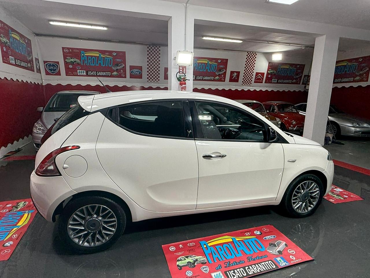 Lancia Ypsilon 1.2 69cv Platinum - 2011