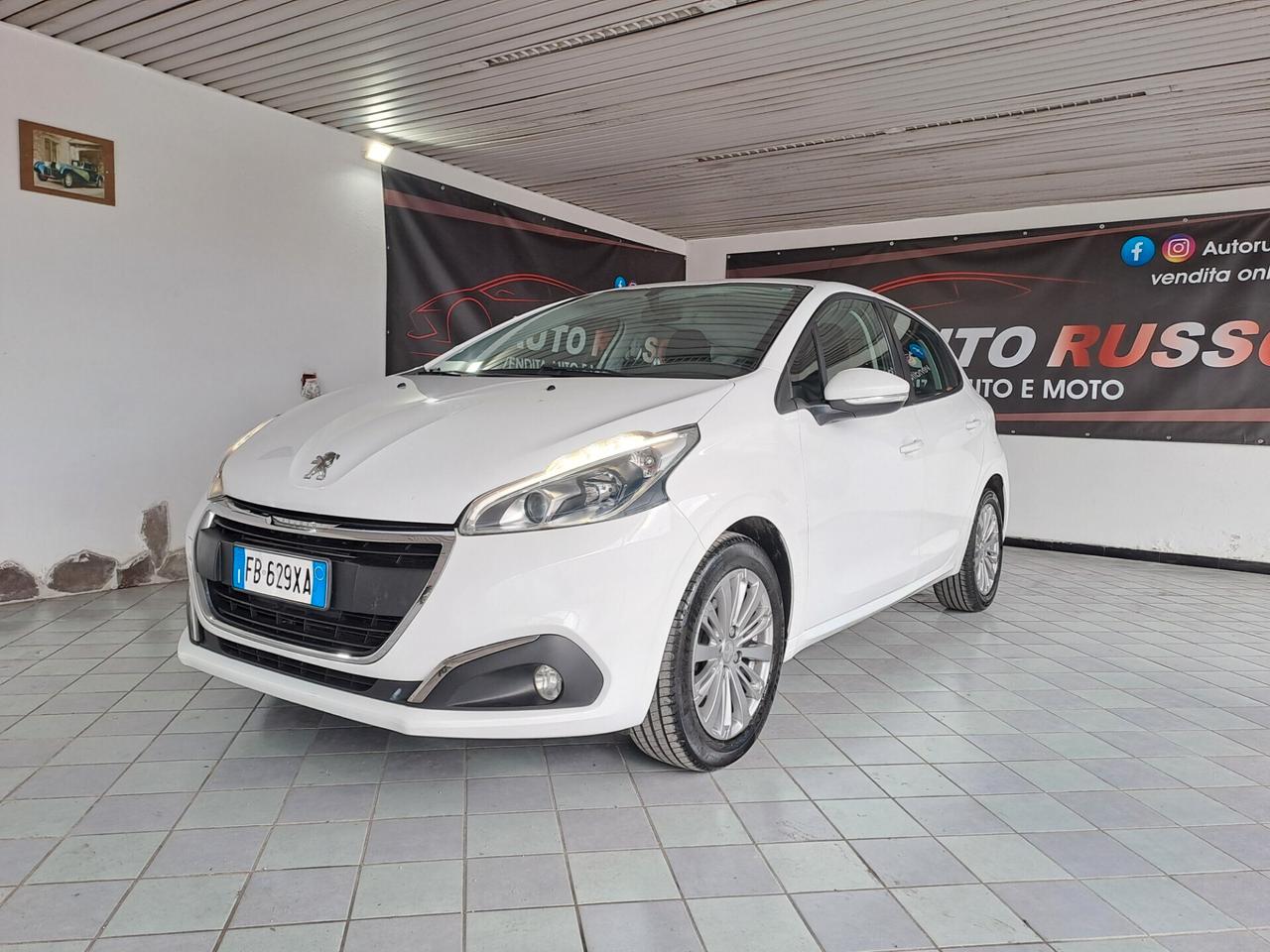 Peugeot 208 BlueHDi 75 Allure Restayling