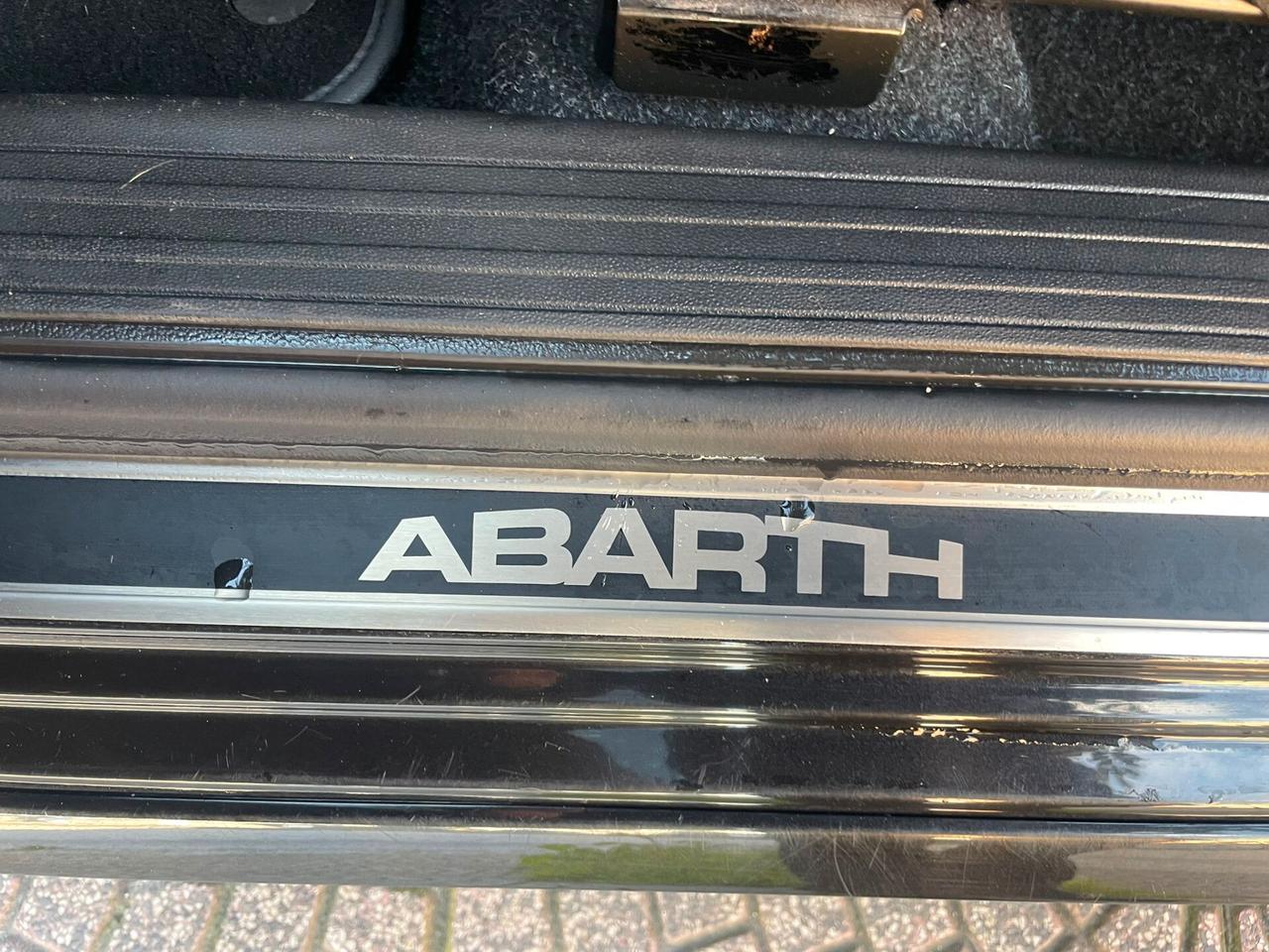 Abarth 595 1.4 Turbo T-Jet 180 CV Competizione