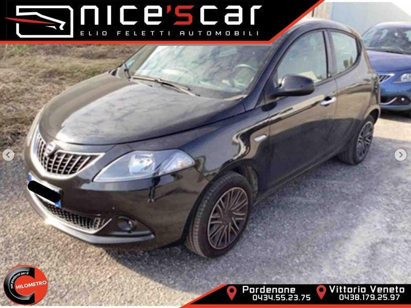 Lancia Ypsilon Ypsilon 1.0 FireFly 5 porte S&S Hybrid Ecochic Gold