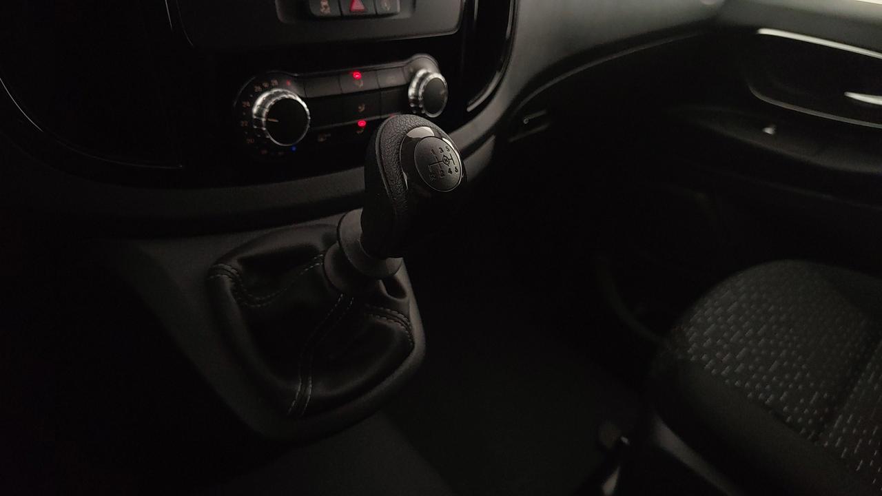 Mercedes-Benz Vito III - vito 114 cdi compact mixto