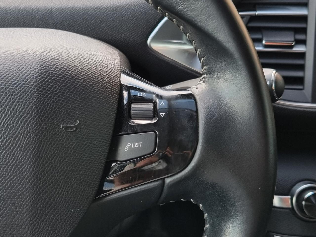 Peugeot 308 BlueHDi 120cv S&S Allure