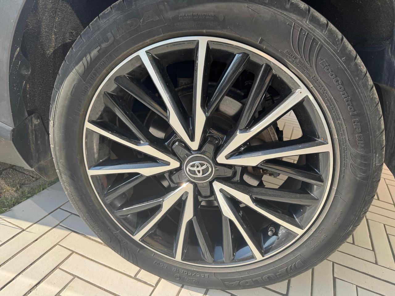Toyota C-HR 1.8 Hybrid E-CVT Lounge