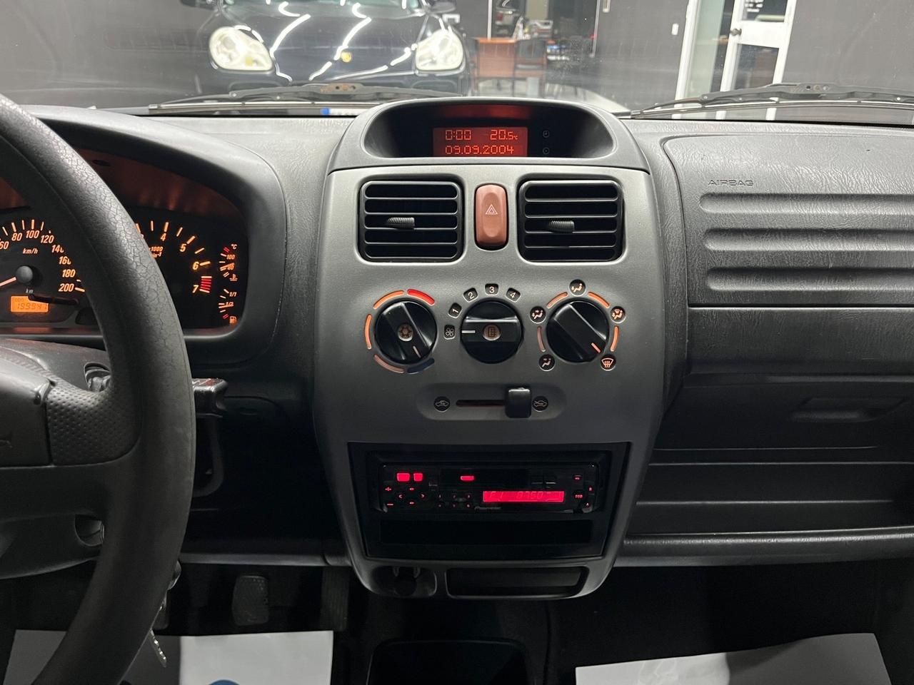 Opel Agila 1.2 16V Club 59Kw OK NEOPATENTATI