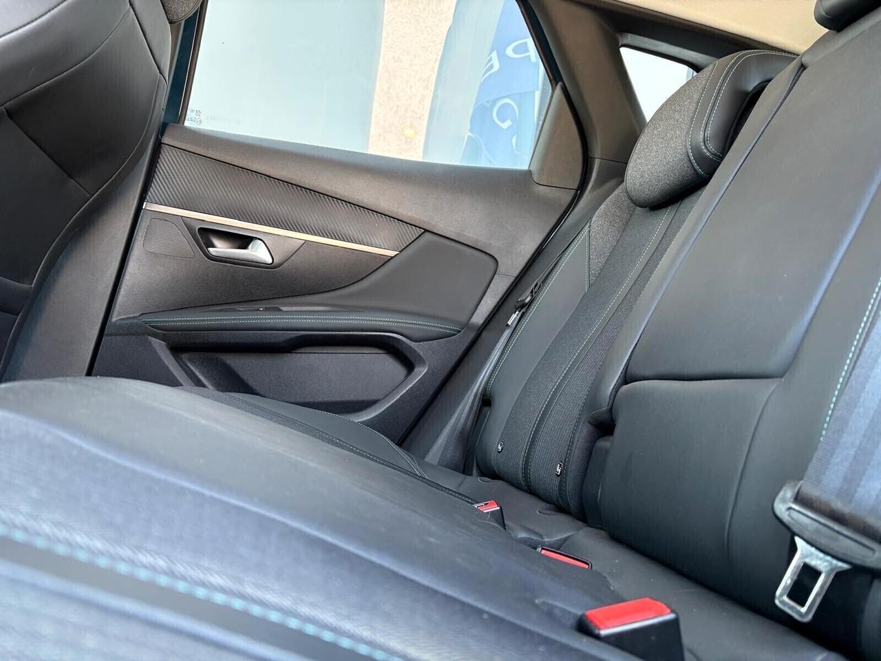 Peugeot 3008 ALLURE PACK BlueHDi 130 EAT8 SPOTICAR