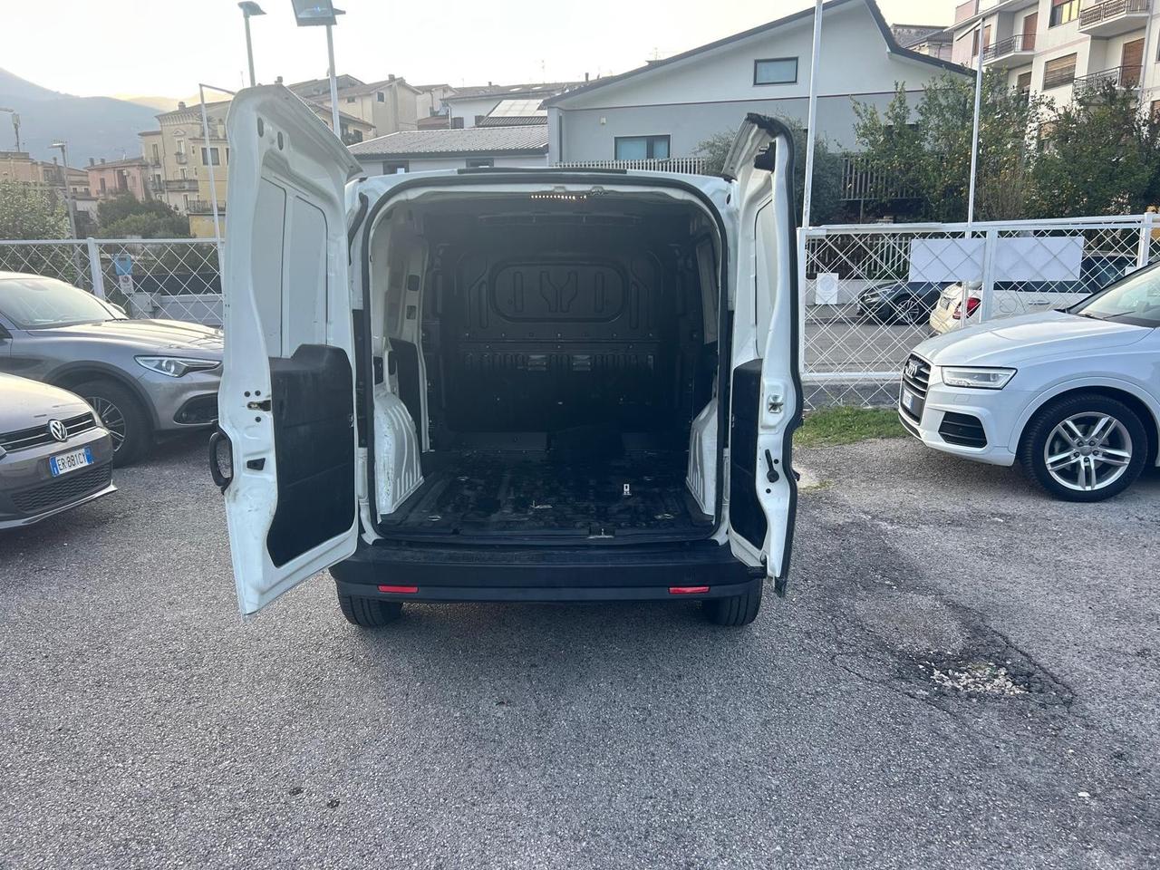 Fiat Doblò 1.6 MJT 105CV PC-TN Cargo Lamierato SX