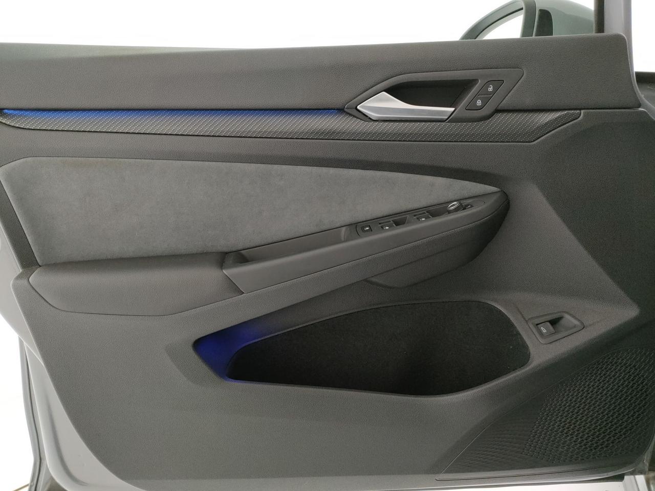 Volkswagen Golf variant 1.5 etsi evo r-line 130cv dsg