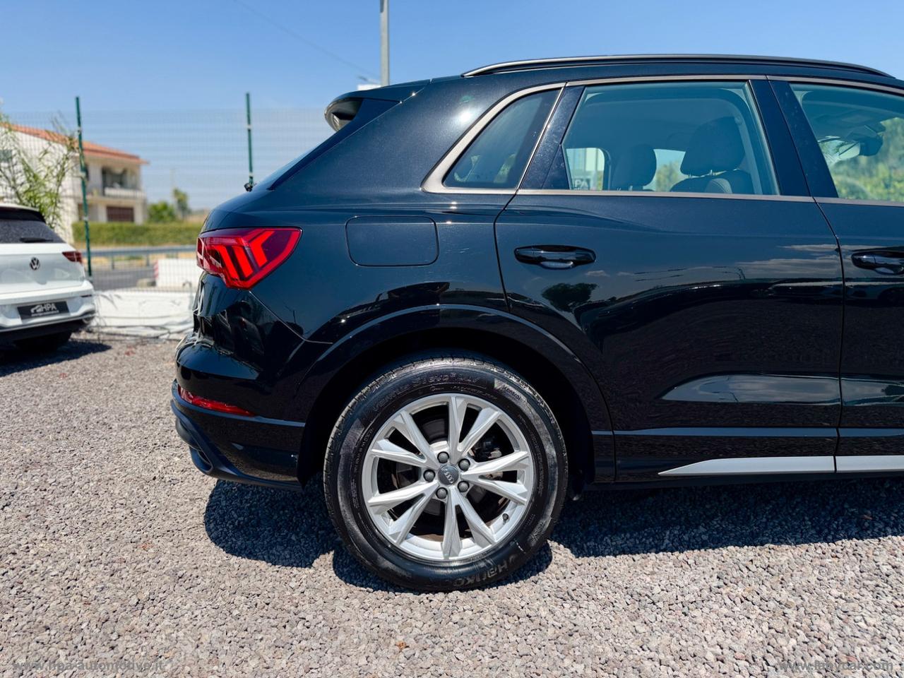 AUDI Q3 2.0TDI 150 S-tronic S-LINE NAVI FULL LED PELLE AUTOMATICA