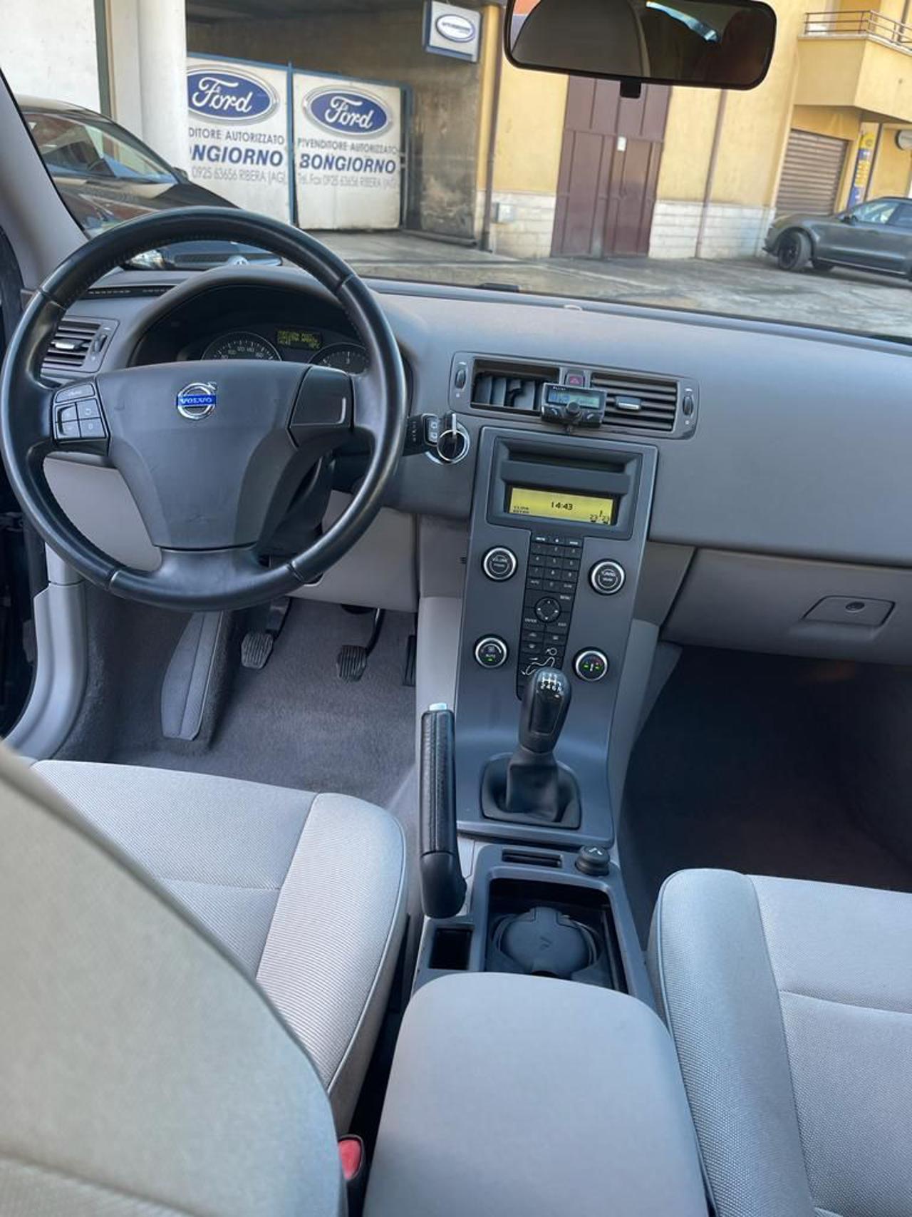VOLVO V50 D3 POLAR