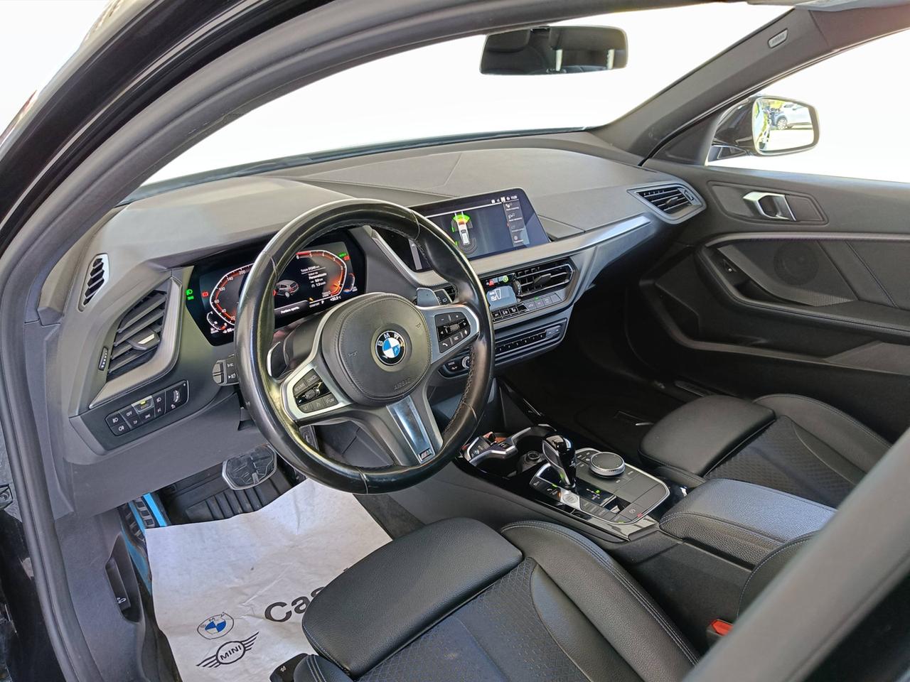 BMW Serie 1 F40 - 118d Msport auto