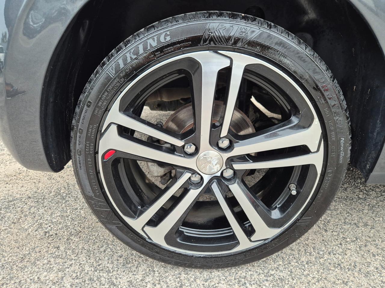 Peugeot 208 RESTAYLING 1.6 TDI 120 CV GT LINE FULL
