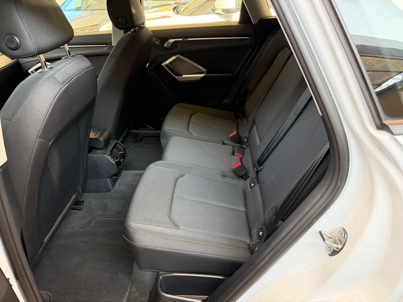 Audi Q3 2021 35 TDI quattro S tronic Business Advanced