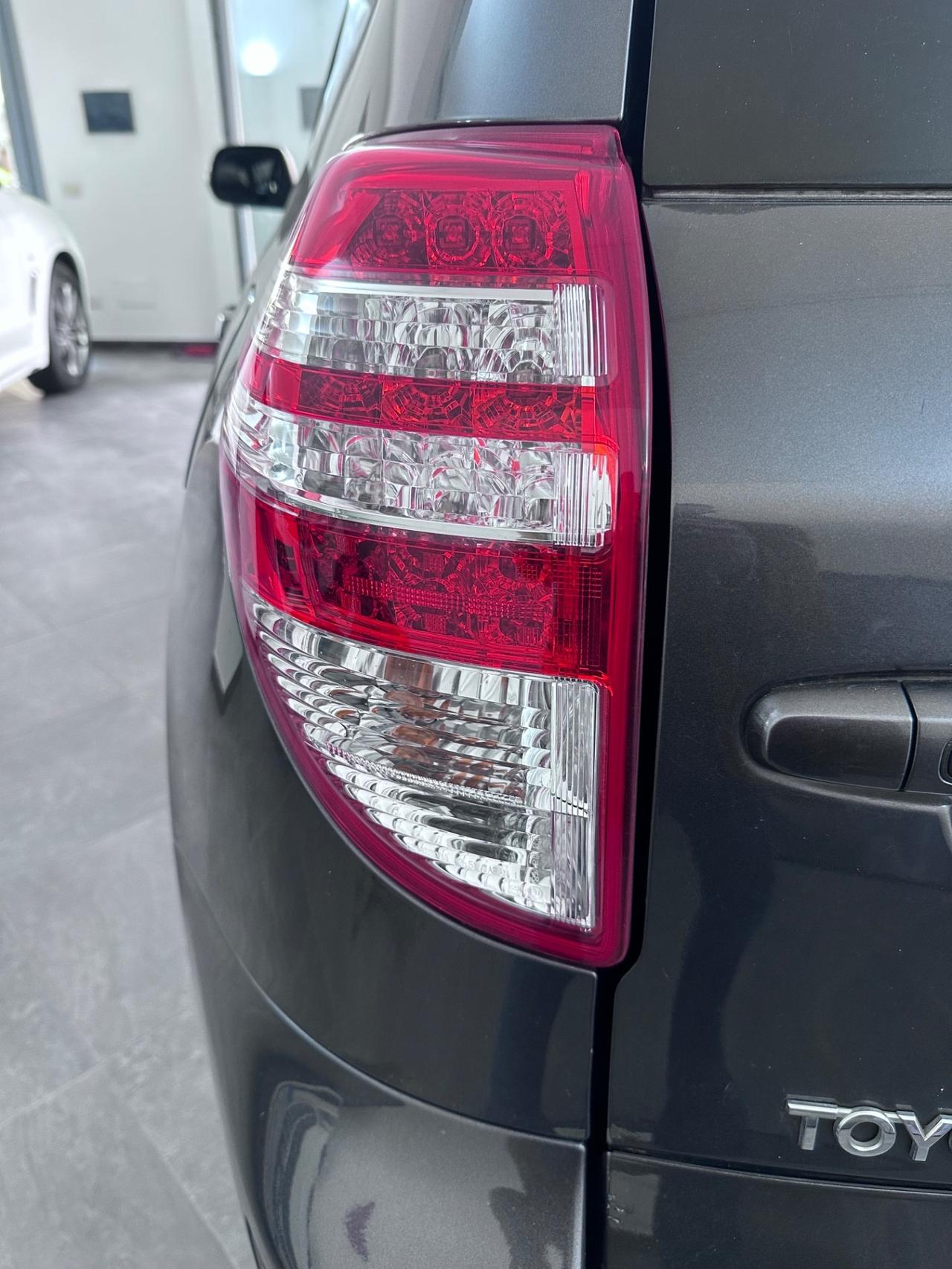 Toyota RAV 4 RAV4 2.2 D-4D 150 CV