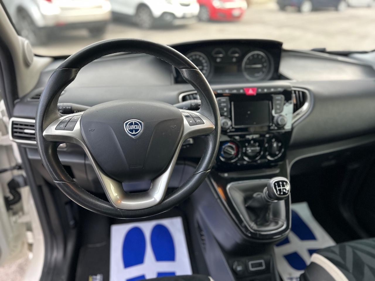 Lancia Ypsilon 1.2 GPL Ecochic Gold