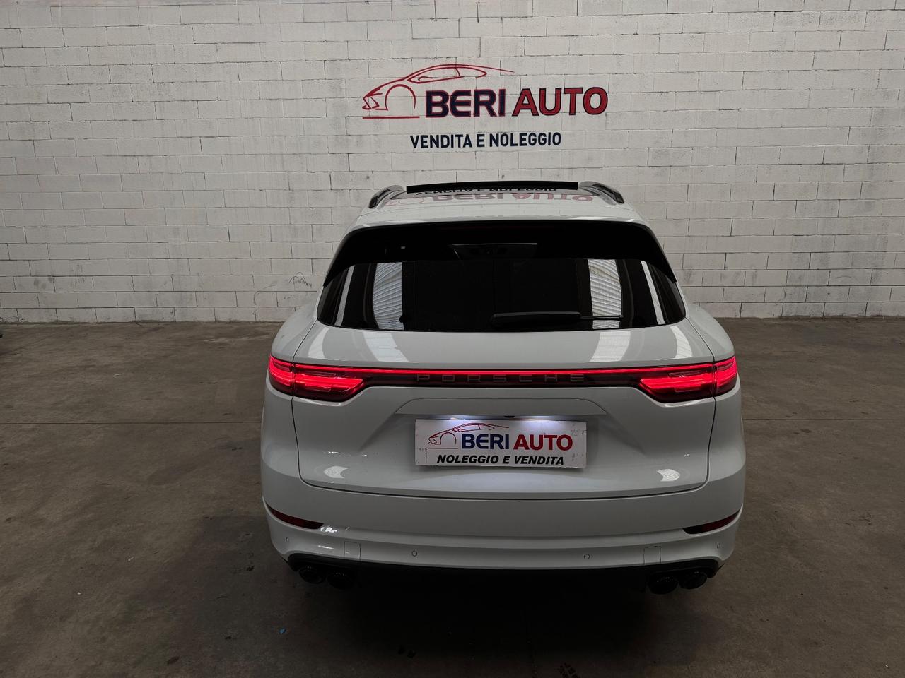 Porsche Cayenne 3.0 V6 E-Hybrid Platinum Edition