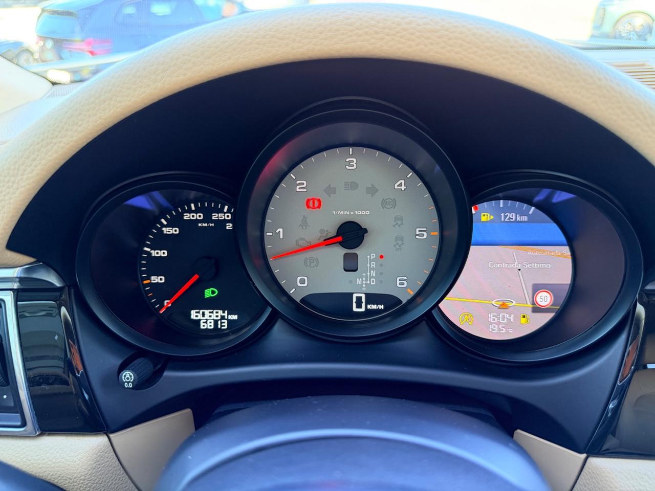 Porsche Macan 3.0 S Diesel white edition pari al nuovo