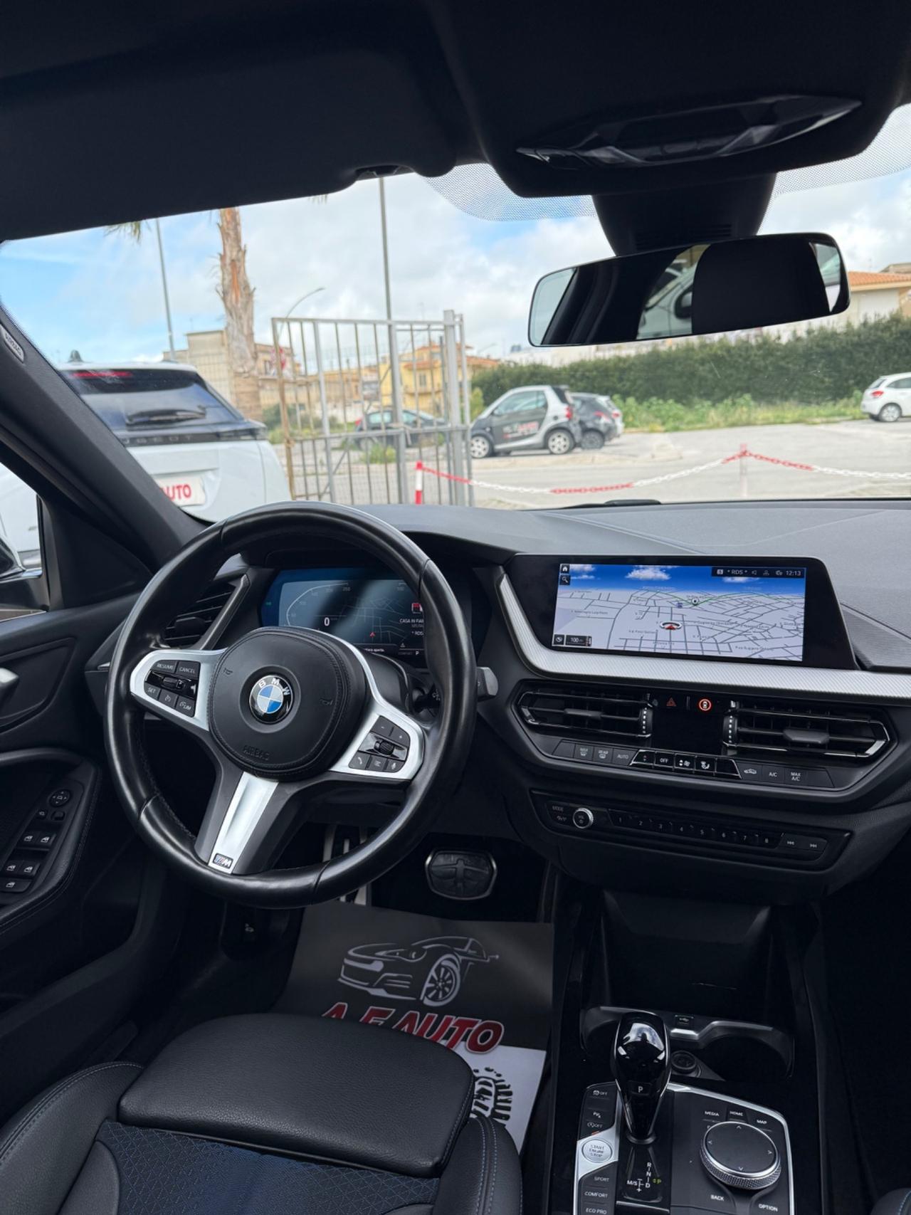 Bmw 118 118d 5p. Msport