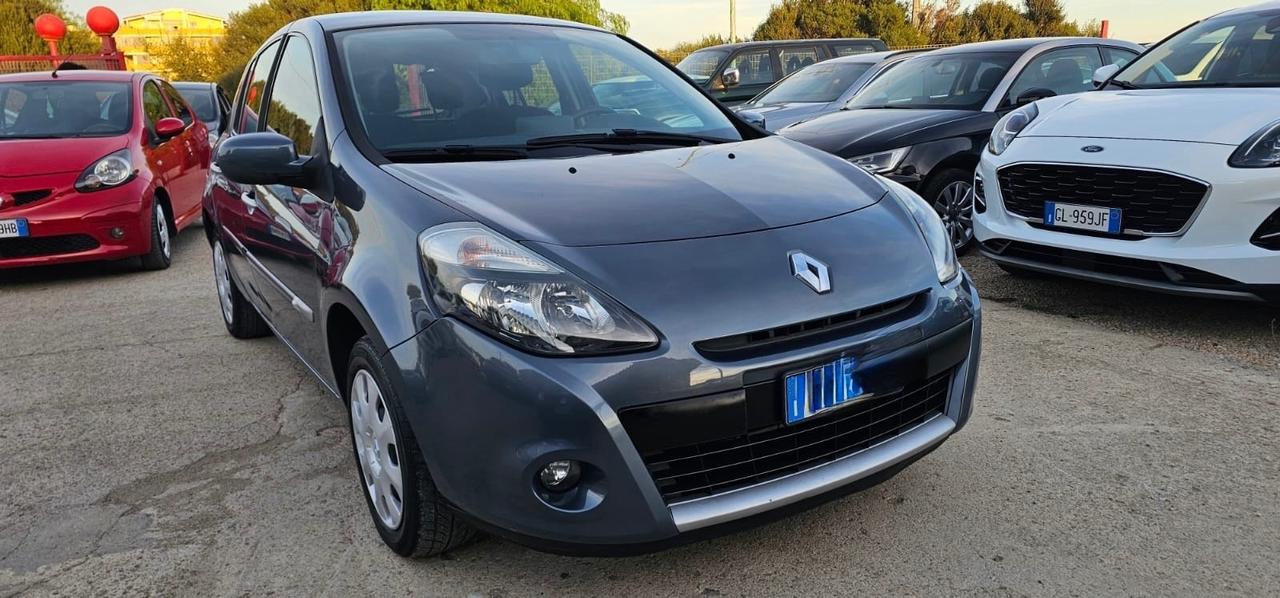 Renault Clio 1.2 16V 5 porte Luxe