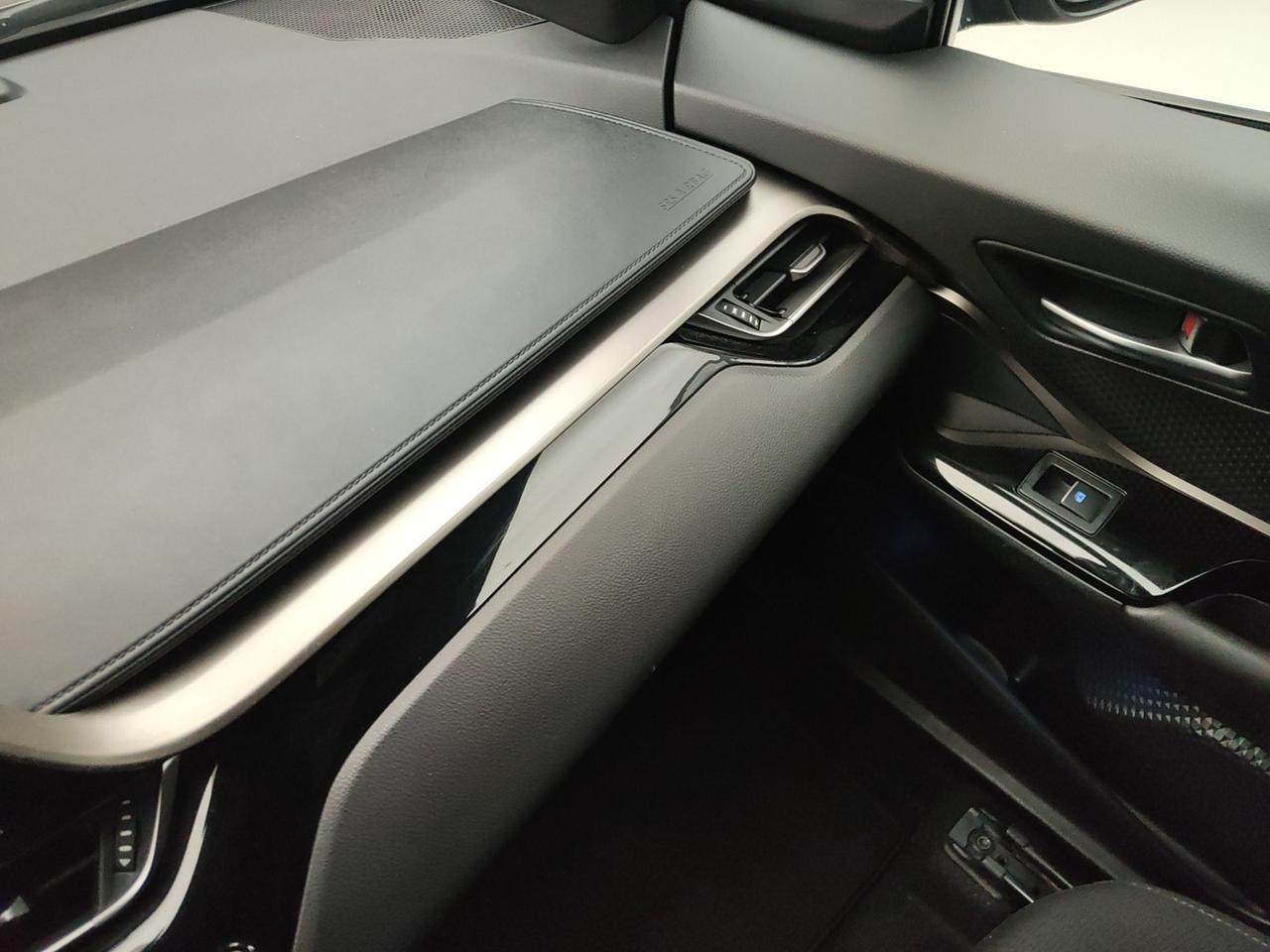 TOYOTA C-HR I 2016 1.8H 98CV TREND E-CVT