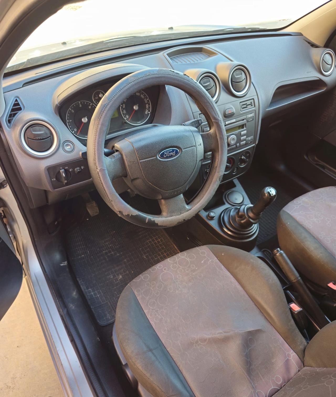 Ford Fiesta 1.4 TDCi 5p. Ghia