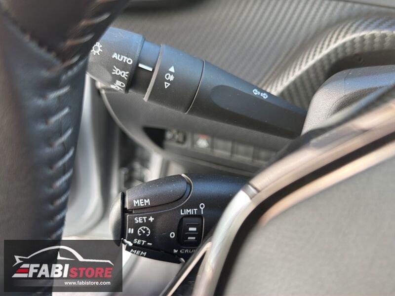 Peugeot 208 1.2 PureTech 100 Cv Allure - OK NEOPATENTATI - CarPaly, LED, Cruise ecc