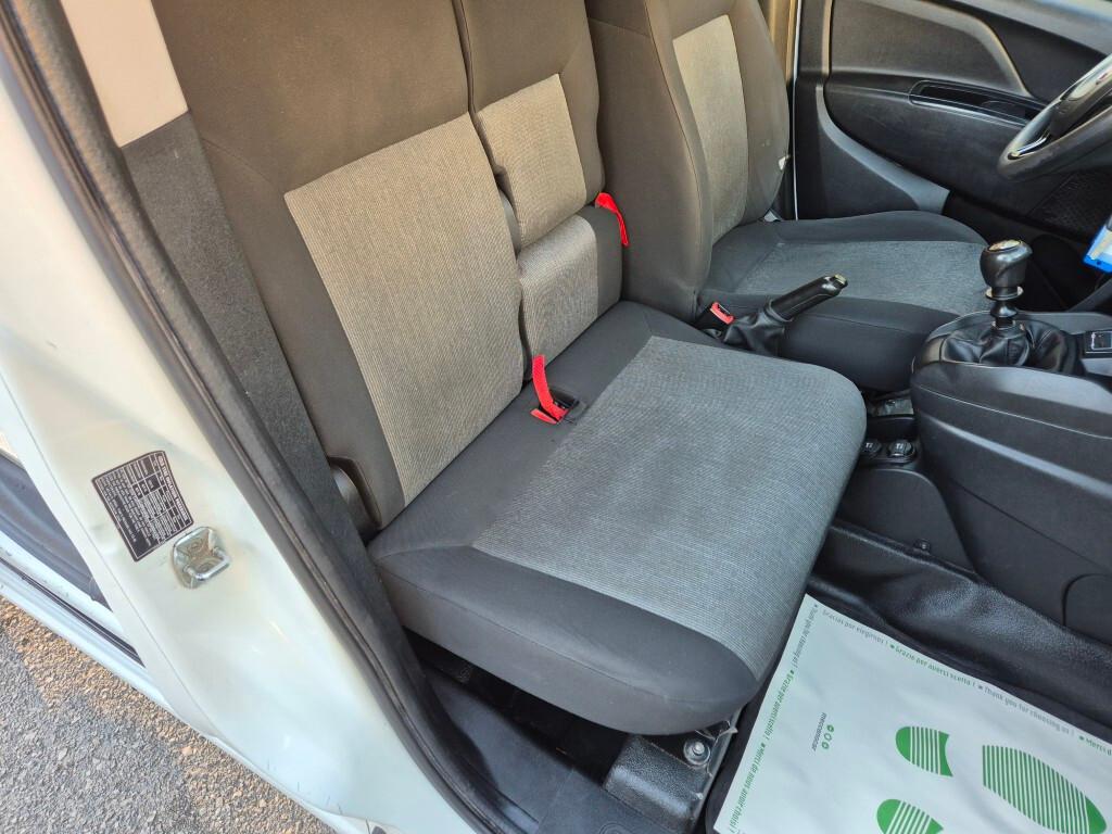 Fiat Doblo CARGO 3 POSTI 1.6 MJTD
