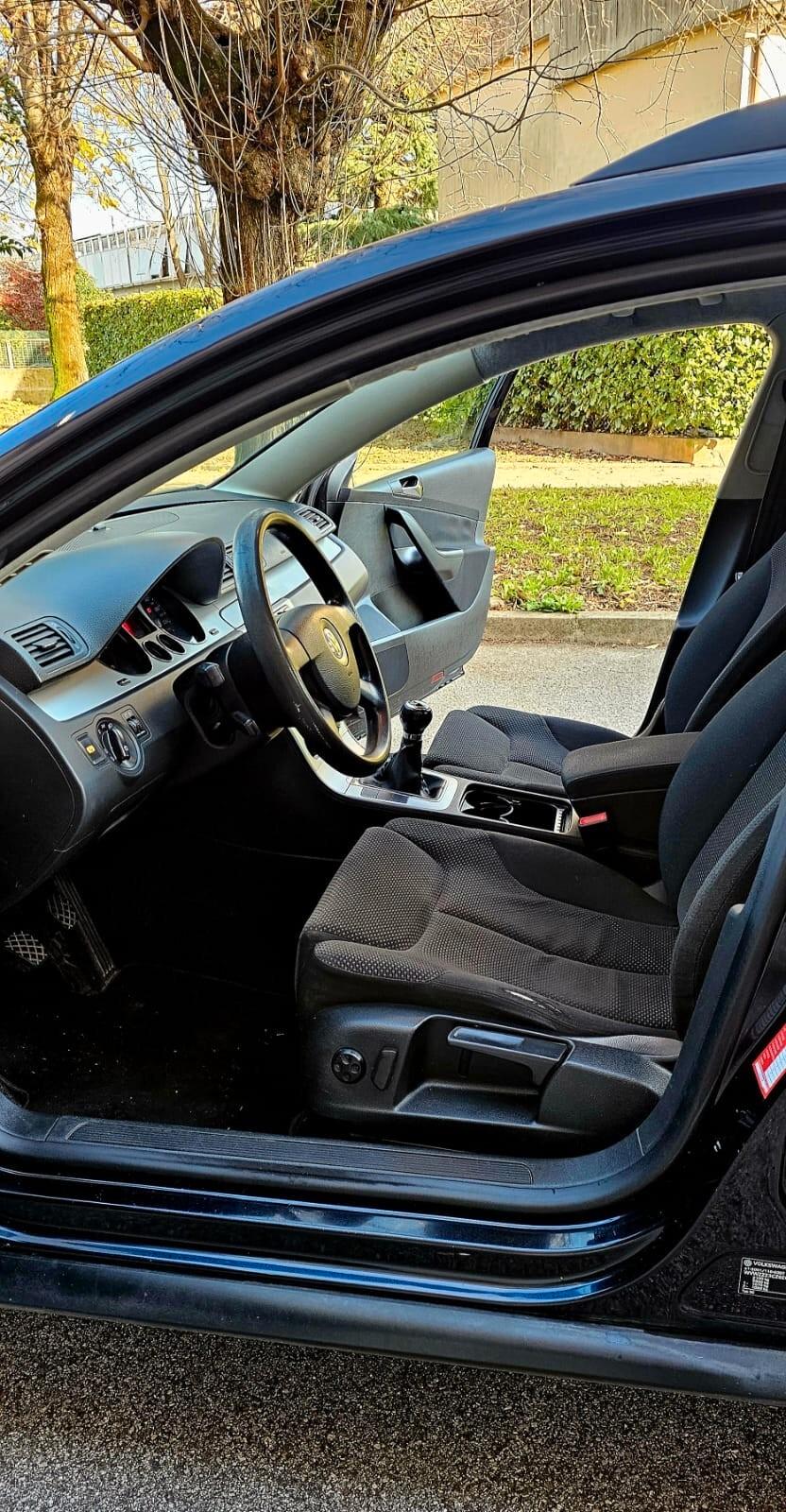 Volkswagen Passat 1.9 TDI/105CV DPF Var. Comf.