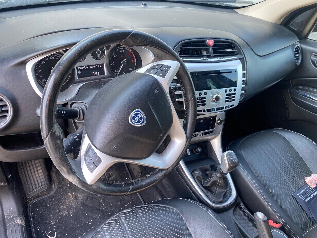 Lancia Delta 1.6 MJT DPF Silver