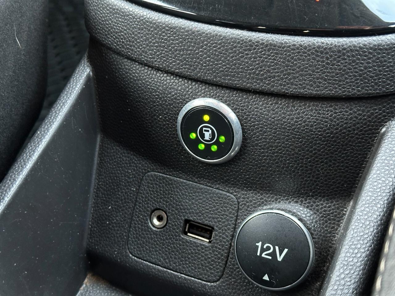 FORD Fiesta 1.4 5p. Bz.- GPL Titanium