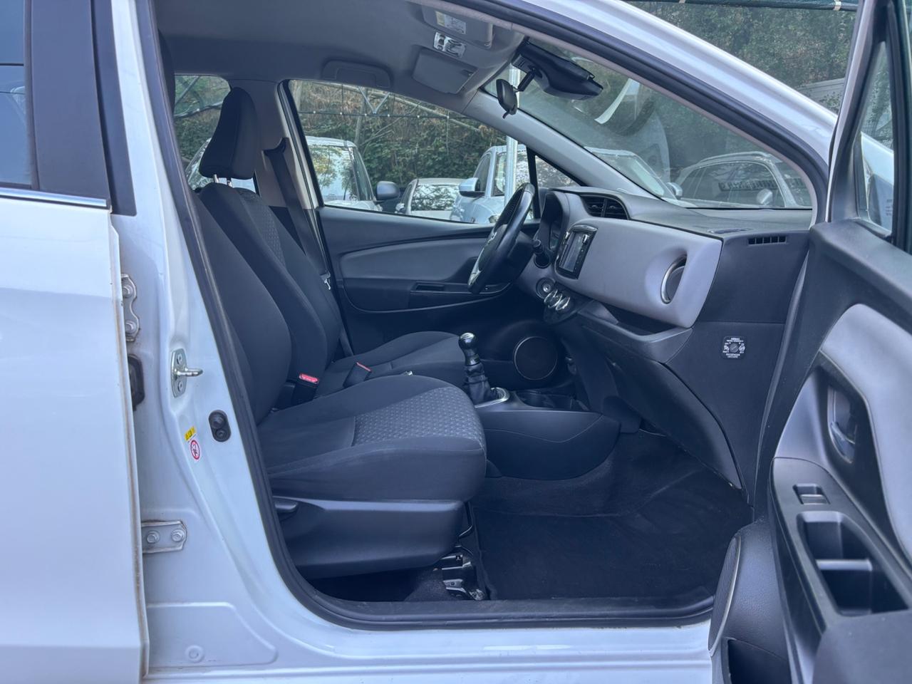 Toyota Yaris 1.0 5 porte Lounge OK NEOPATENTATI