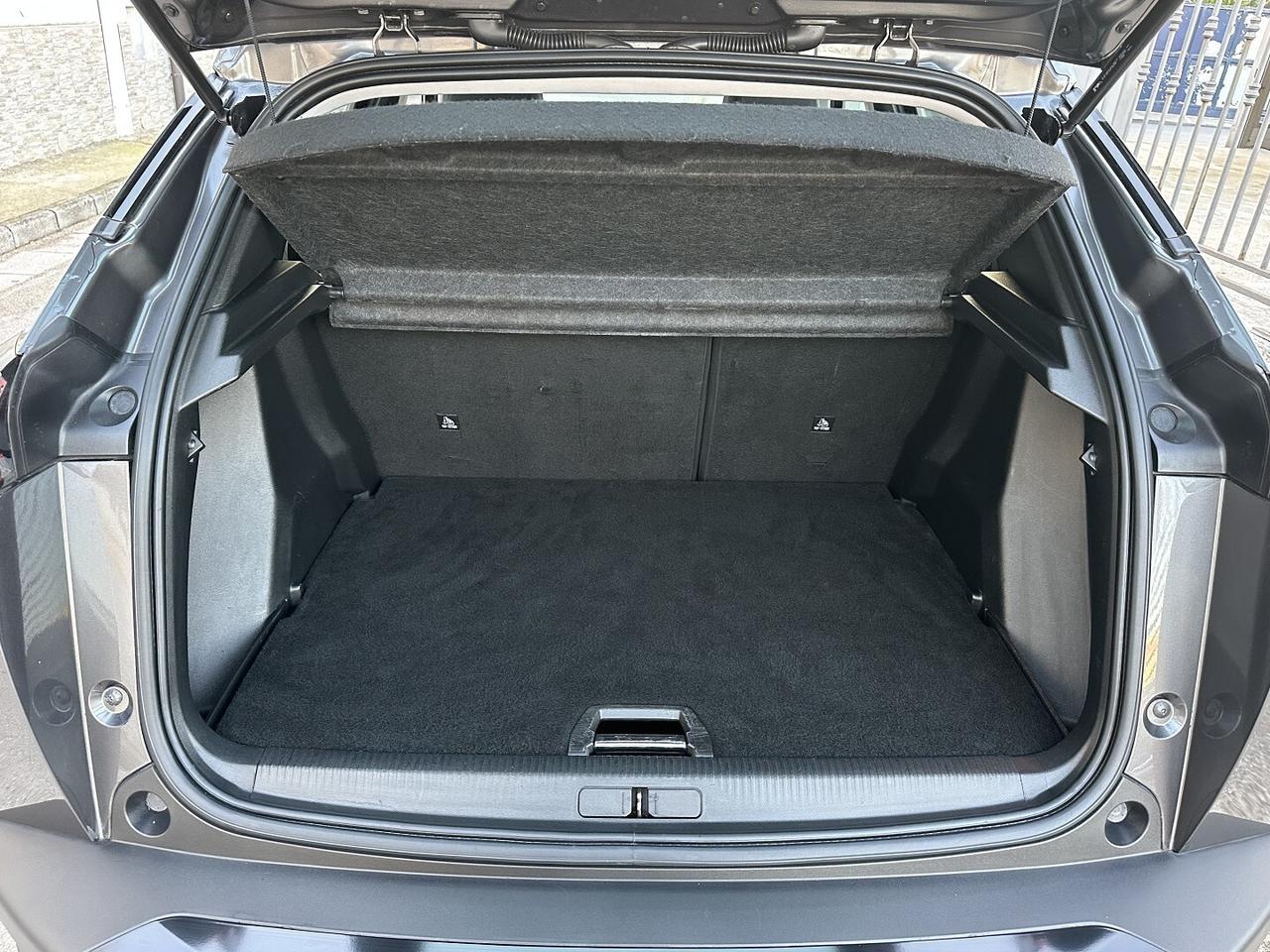 Peugeot 2008 BlueHDi 110 Allure Pack