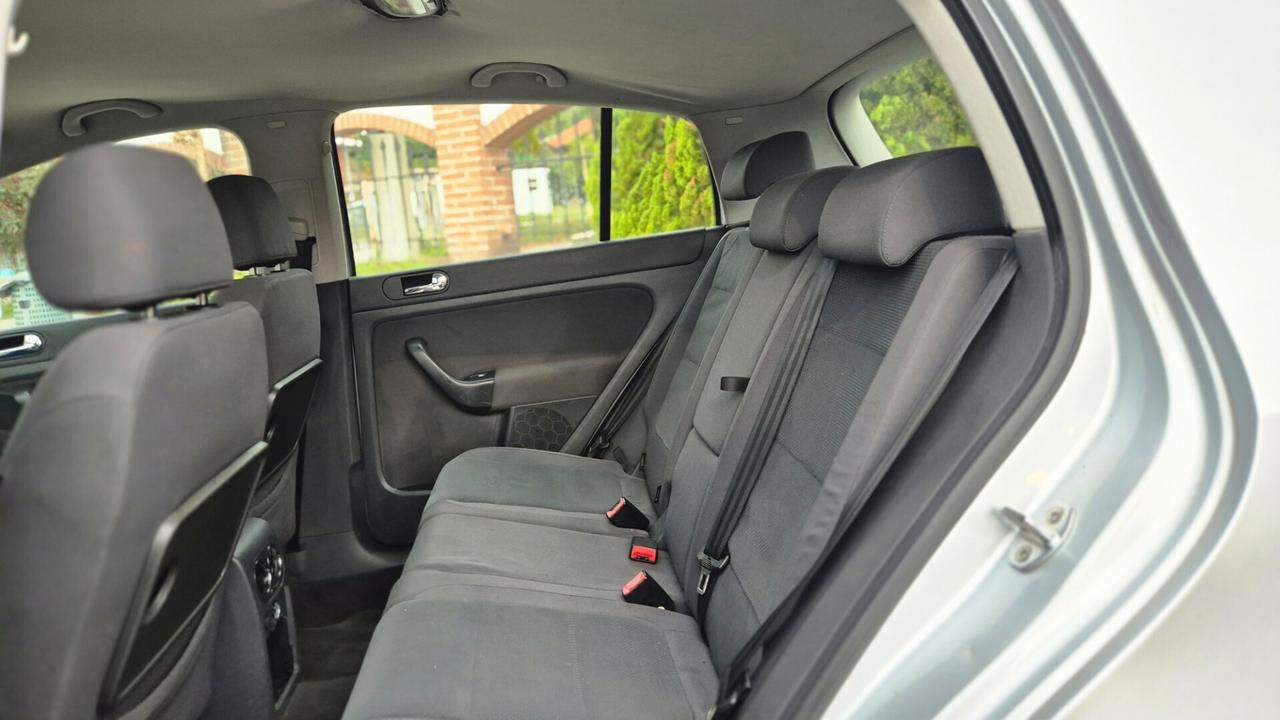 Volkswagen Golf PLUS 1.6 BENZ115CV 16V FSI 5p. Comfortline