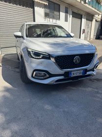 Mg EHS Plug-in Hybrid Luxury