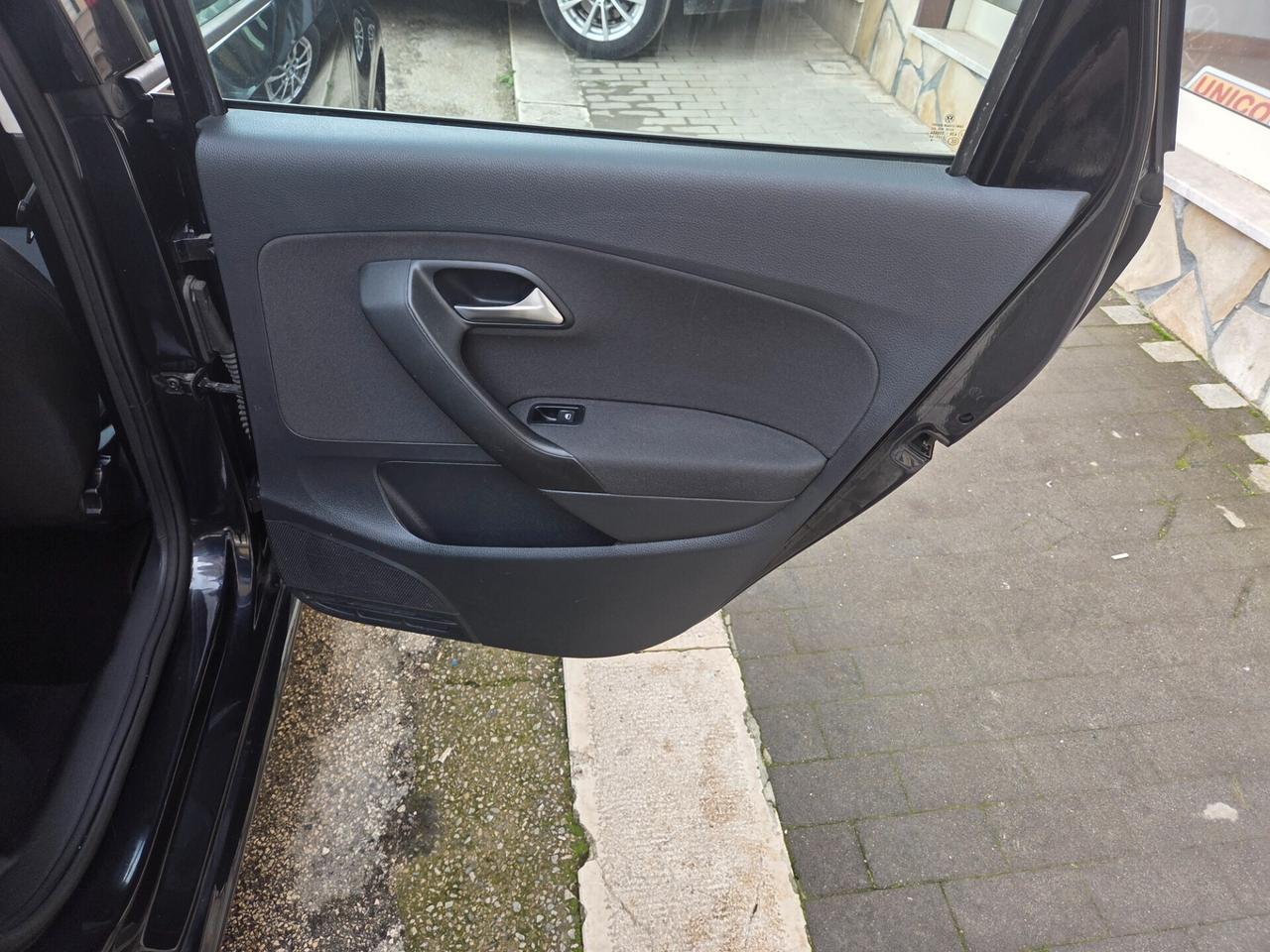 VW POLO ANNO 2016 1.4 TDI RESTYLING KM CERTIFICATI