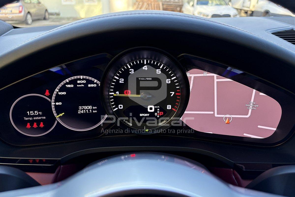 PORSCHE Cayenne Coupé 3.0 V6 E-Hybrid