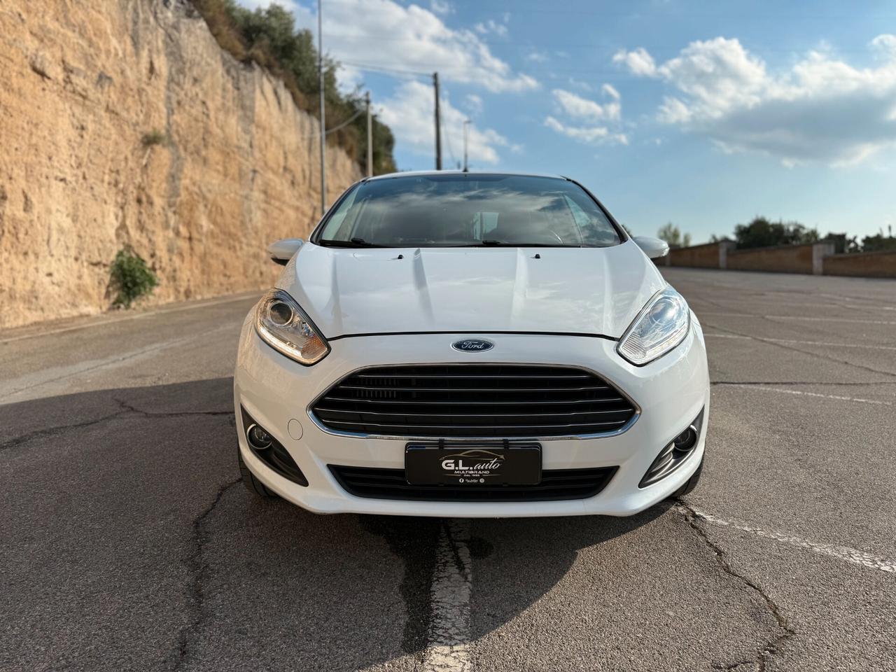 Ford Fiesta TITANIUM/1.6 95CV/LED/CERCHI 16"