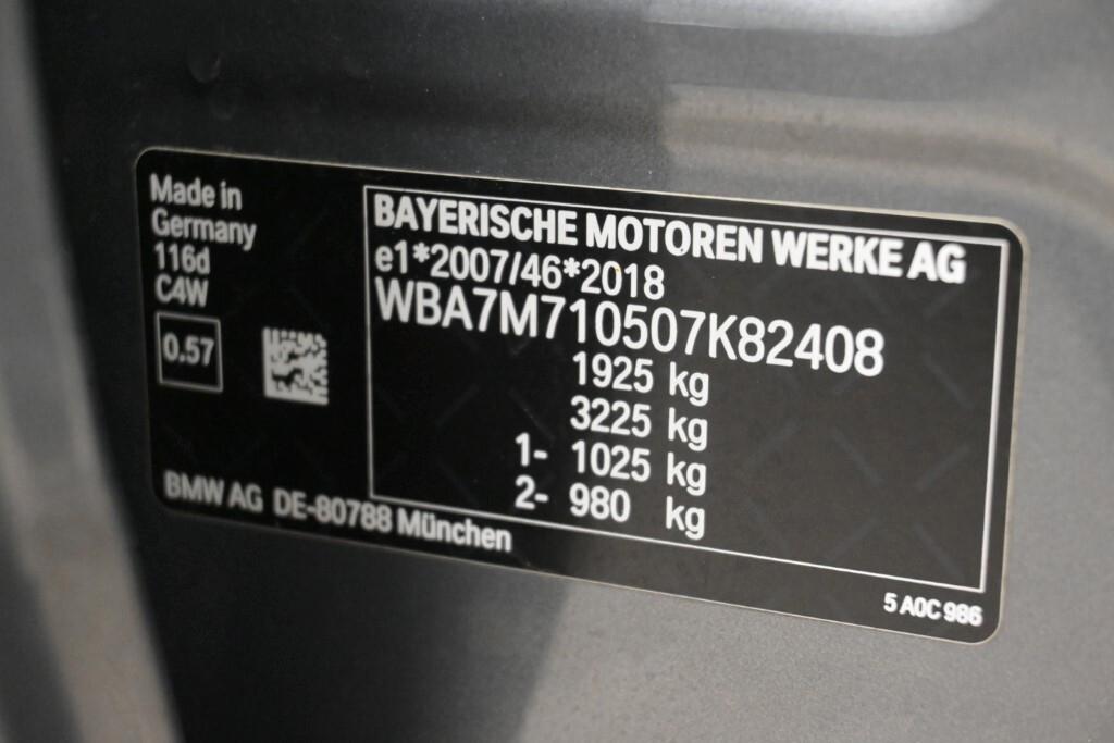 Bmw 116 116d 5p. Business Advantage